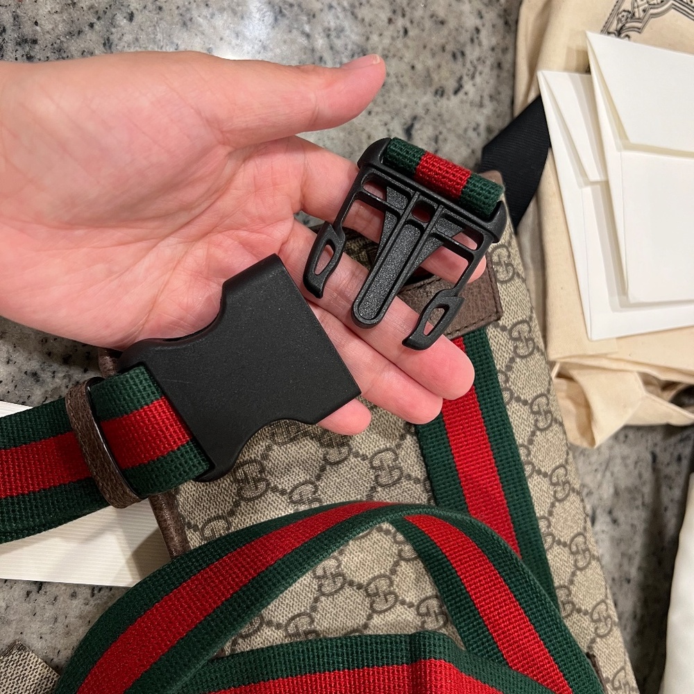 Gucci GG Supreme Canvas Monogram Belt Bag w/canvas tote bag - Picture 6 of 16